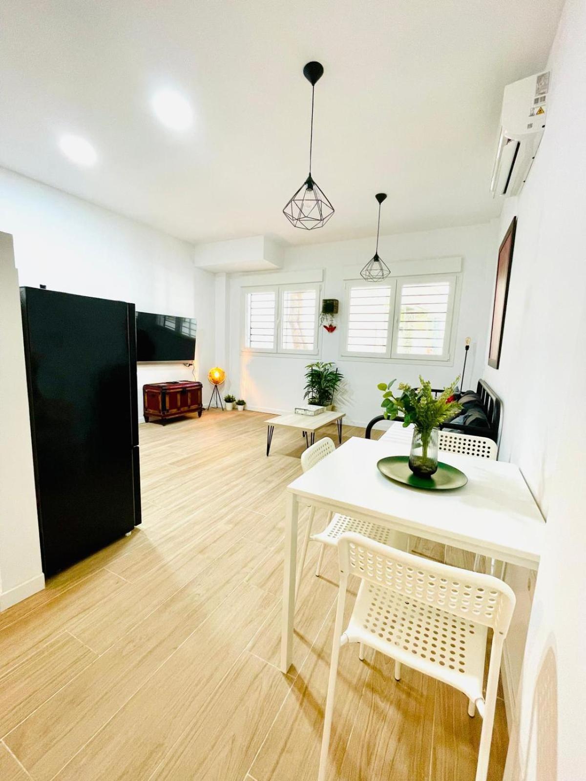Completo Y Bello Apartamento En Málaga Extérieur photo