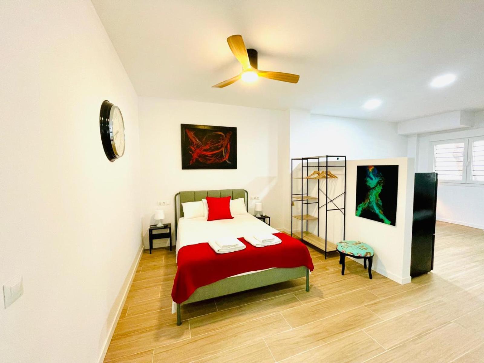 Completo Y Bello Apartamento En Málaga Extérieur photo
